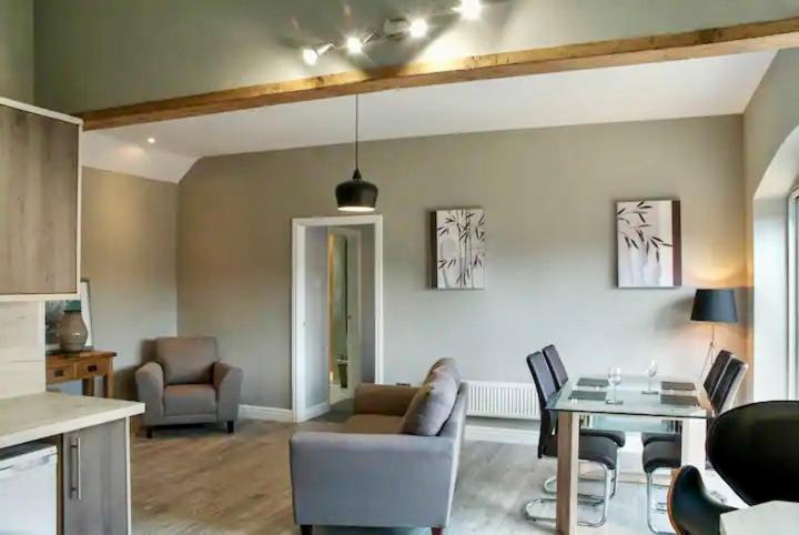 Queensgate Holiday Apartment , Beverley With Parking Buitenkant foto