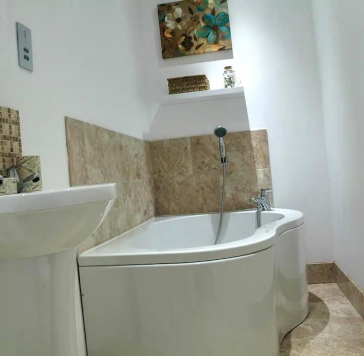 Queensgate Holiday Apartment , Beverley With Parking Buitenkant foto