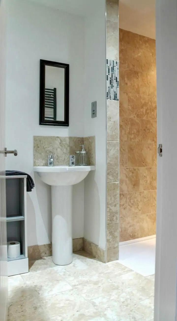 Queensgate Holiday Apartment , Beverley With Parking Buitenkant foto